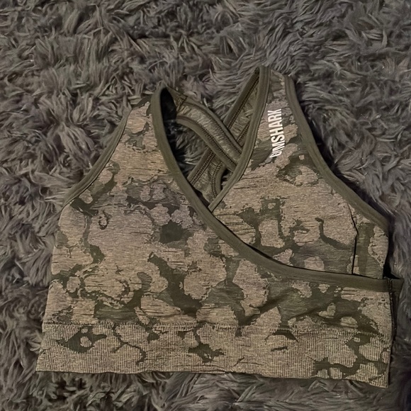 gymshark green camo sports bra - Picture 1 of 2